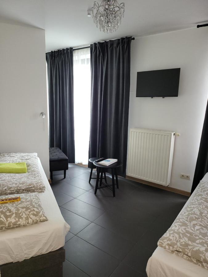 كراكوفيا Amber Hostel Szlak المظهر الخارجي الصورة