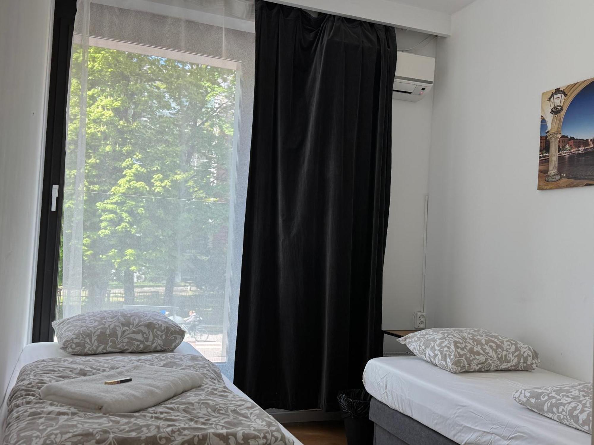 كراكوفيا Amber Hostel Szlak المظهر الخارجي الصورة